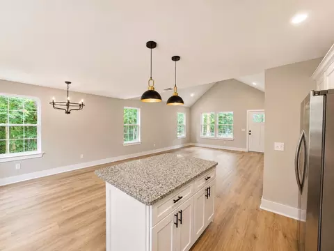 Living - 1116 Manley Loop, Dickson, TN 37055 photo 3 of 5