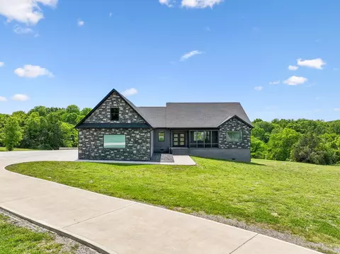 2064 Roberts Rd, Watertown, TN 37184