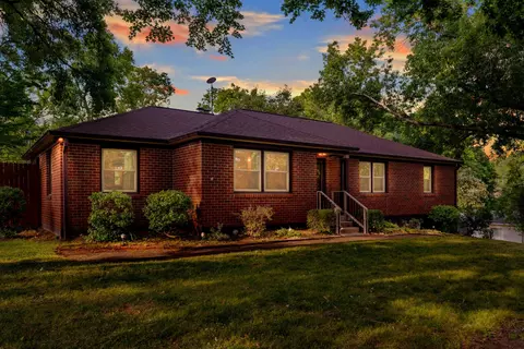 Exterior - 801 Vantrease Rd, Madison, TN 37115 photo 8 of 9