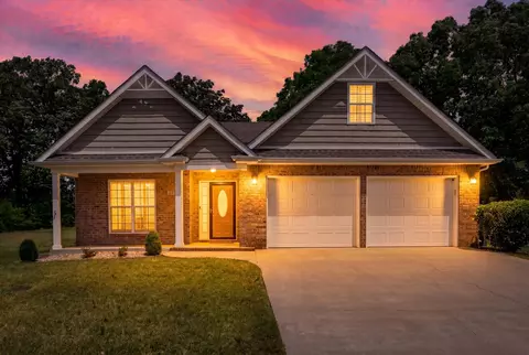 273 Turnberry Cir, Clarksville, TN 37043