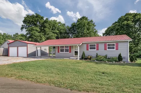 12 Lane St, Petersburg, TN 37144
