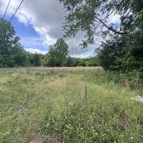 5 Poplar Ridge Ln, Chapmansboro, TN 37035