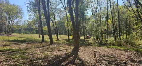 5 Poplar Ridge Ln, Chapmansboro, TN 37035