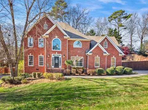 3305 Forest Shadows Dr, Chattanooga, TN 37421