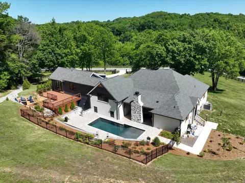 6659 Pinkston Rd, College Grove, TN 37046