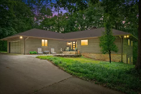628 Chesterfield Cir, Clarksville, TN 37043