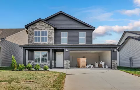 2729 Brewster Dr, Clarksville, TN 37042