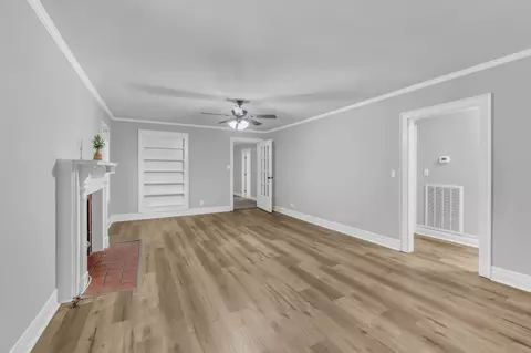 Living - 110 E Mcknight Dr, Murfreesboro, TN 37130 photo 1 of 3