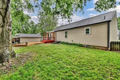 Exterior - 110 E Mcknight Dr, Murfreesboro, TN 37130 photo 12 of 13