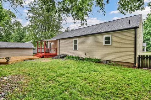 Exterior - 110 E Mcknight Dr, Murfreesboro, TN 37130 photo 11 of 13
