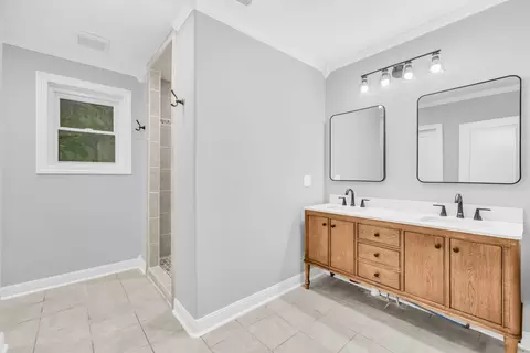 Bath - 110 E Mcknight Dr, Murfreesboro, TN 37130 photo 1 of 4