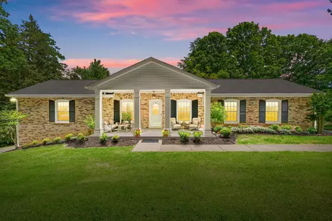 220 Norma Ct, Clarksville, TN 37043