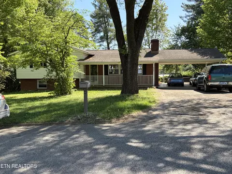 4324 Royalview Rd, Knoxville, TN 37921