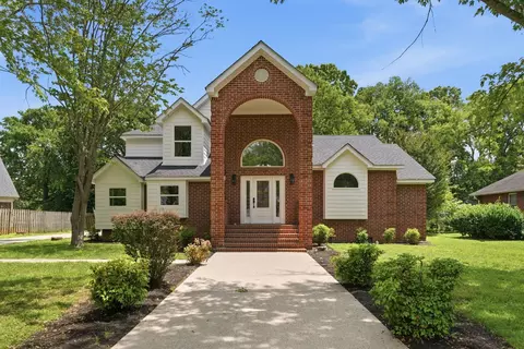 2918 Canterbury Ct, Murfreesboro, TN 37129