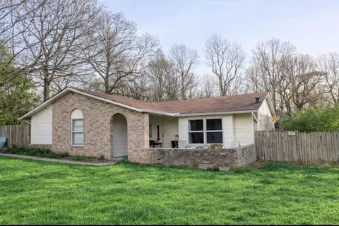 128 Robin Hood Rd, Dickson, TN 37055