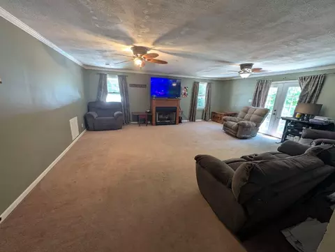 128 Robin Hood Rd, Dickson, TN 37055