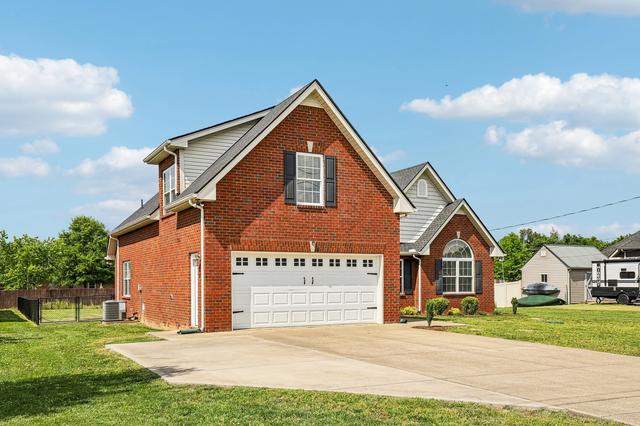 125 Cumulus Ct, Murfreesboro, TN 37127