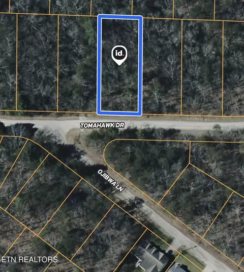 5014 Zuni Ln, Crossville, TN 38572