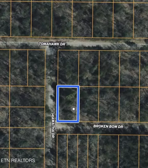 5003 Broken Bow Dr, Crossville, TN 38572