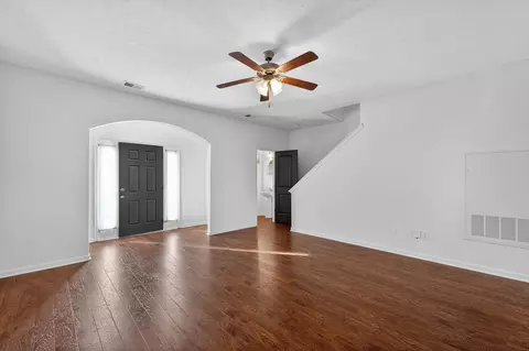 Living - 5326 Dan Post Way, Murfreesboro, TN 37128 photo 3 of 3
