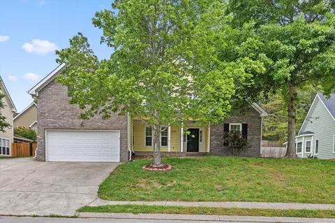 5775 Crooked Creek Dr, Ooltewah, TN 37363
