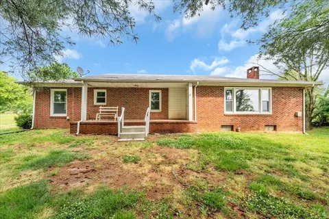 30 Jd Ring Rd, Hillsboro, TN 37342