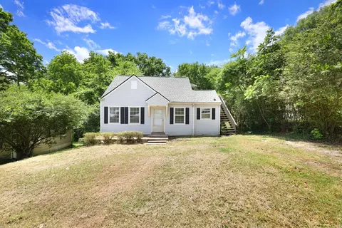 156 Delmar Dr, Clarksville, TN 37040