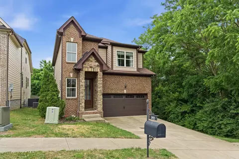 5925 Woodlands Ave, Nashville, TN 37211