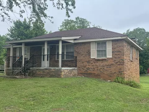 239 Raintree Dr, Clarksville, TN 37042