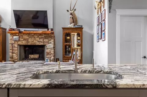 Kitchen - 2485 River Bluffs Dr, Jasper, TN 37347 photo 5 of 6