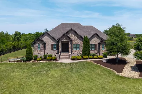 1196 Liberty Ln, Gallatin, TN 37066