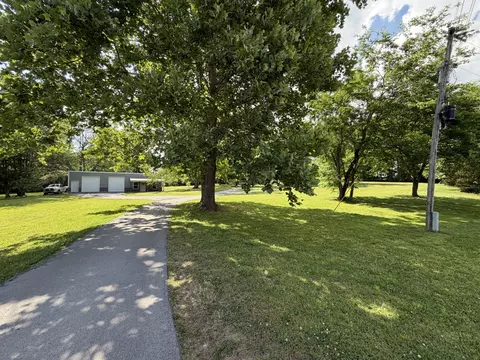 229 Fairview Rd, Dickson, TN 37055 photo 3