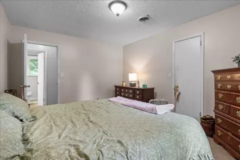 Bedroom - 321 Kevin Dr, Dickson, TN 37055 photo 3 of 3