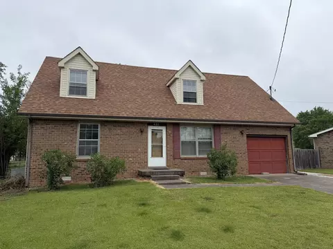 431 Helton Dr, Clarksville, TN 37042