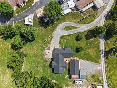524 Elm St, Smithville, TN 37166
