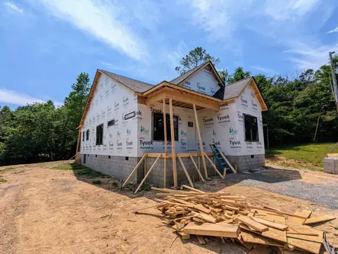 1425 Horns Creek Rd, Old Fort, TN 37362