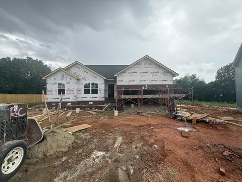 40 Echo Rdg, Oak Grove, KY 42262