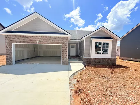 46 Echo Rdg, Oak Grove, KY 42262