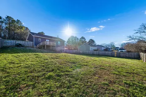 Exterior - 142 Pine Ave, Morrison, TN 37357 photo 7 of 7