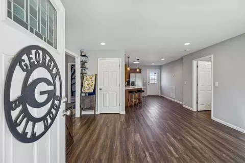 Entry Way - 142 Pine Ave, Morrison, TN 37357 photo 1 of 3