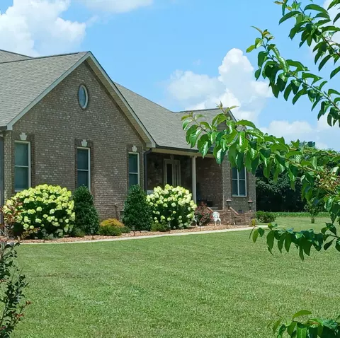 Exterior - 801 Oak Grove Rd, Decherd, TN 37324 photo 11 of 12