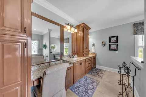 Bath - 801 Oak Grove Rd, Decherd, TN 37324 photo 1 of 4