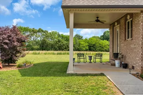 Exterior - 801 Oak Grove Rd, Decherd, TN 37324 photo 5 of 12