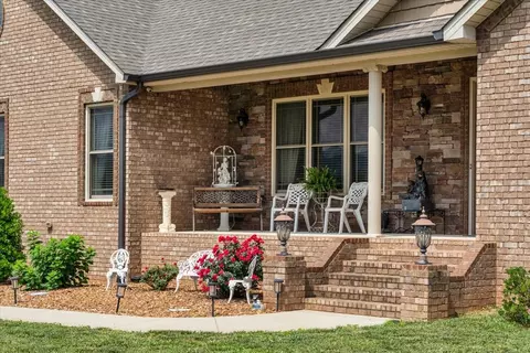 Exterior - 801 Oak Grove Rd, Decherd, TN 37324 photo 3 of 12