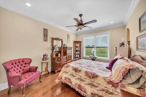 Bedroom - 801 Oak Grove Rd, Decherd, TN 37324 photo 3 of 4