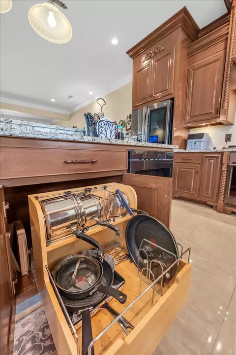 Kitchen - 801 Oak Grove Rd, Decherd, TN 37324 photo 3 of 8