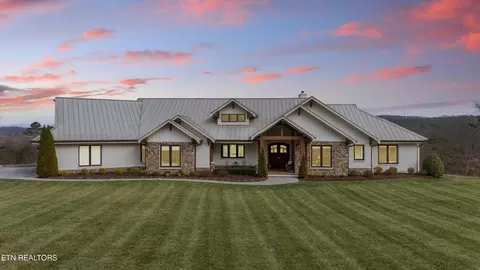 950 N White Wing North Rd, Lenoir City, TN 37771