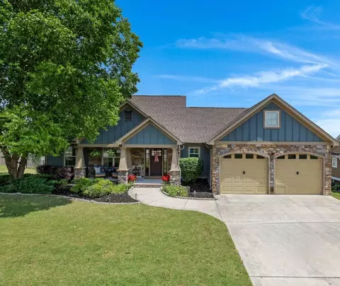 37 Bur Oak Dr, Ringgold, GA 30736