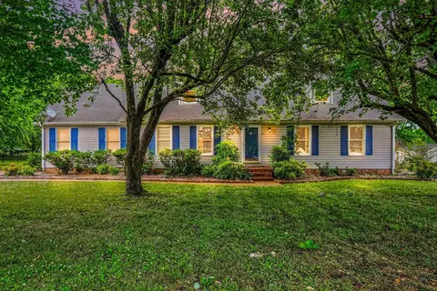 10308 Roanoke Dr, Murfreesboro, TN 37129