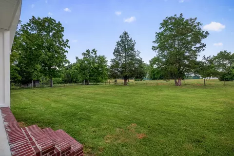 Exterior - 8495 Baxter Rd, Baxter, TN 38544 photo 11 of 11
